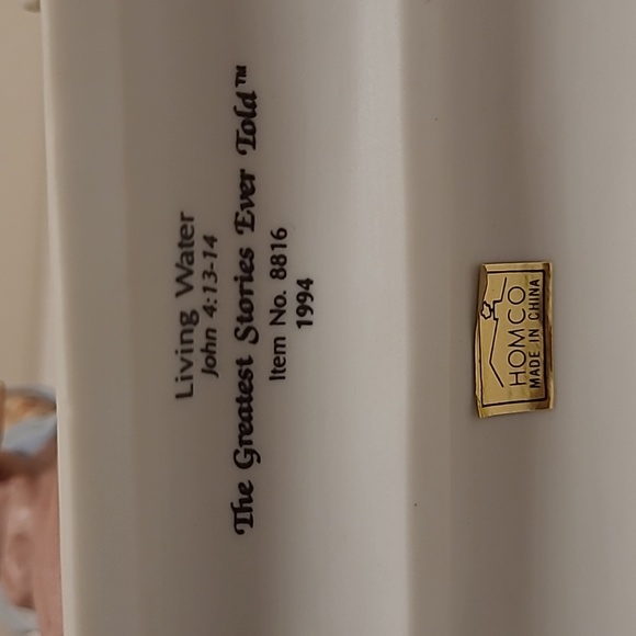 Vintage Home Interior Living Water Figurine - Picture 10 of 16